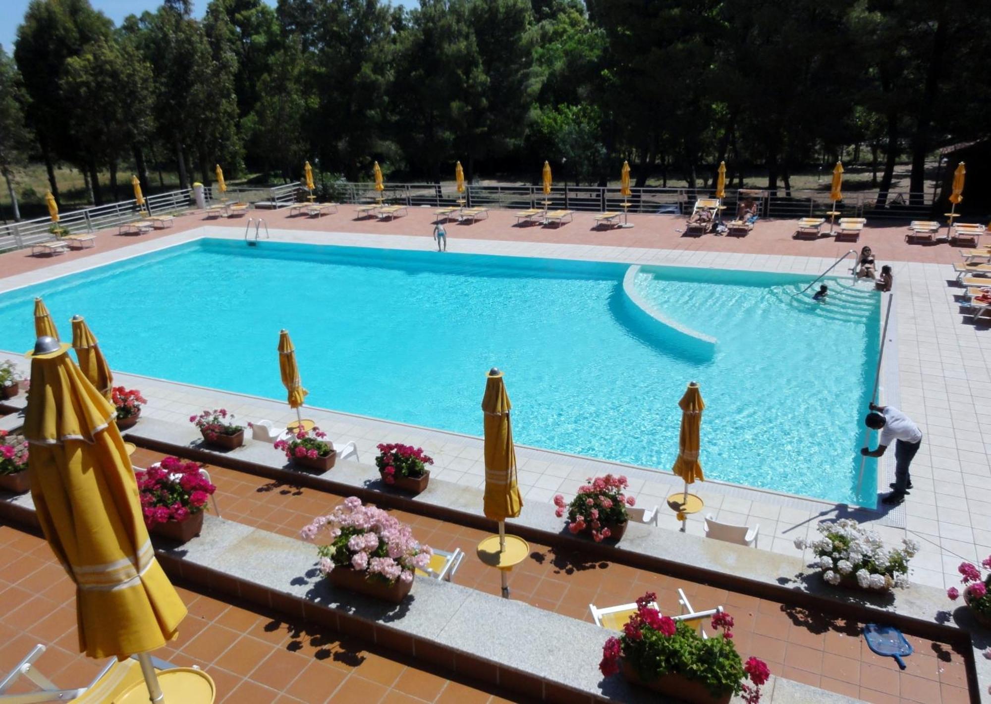 Villaggio Camping Golfo Di Arzachena กันนิโจเน ภายนอก รูปภาพ