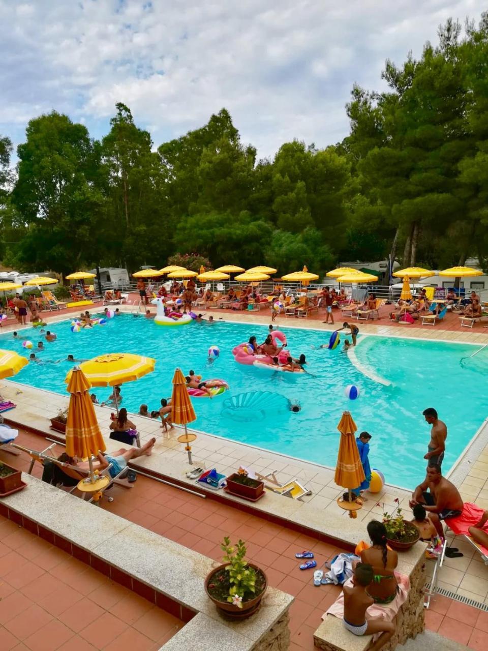 Villaggio Camping Golfo Di Arzachena กันนิโจเน ภายนอก รูปภาพ