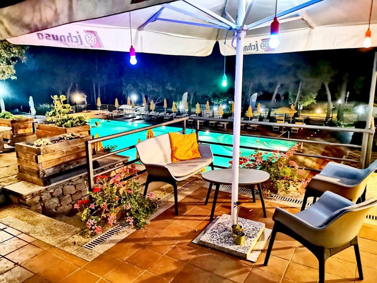 Villaggio Camping Golfo Di Arzachena กันนิโจเน ภายนอก รูปภาพ